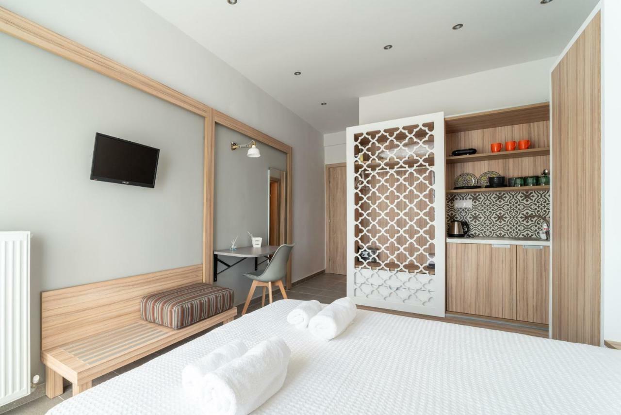 Atlantis "Pleasure By The Sea" Apartment Peraia  Bagian luar foto