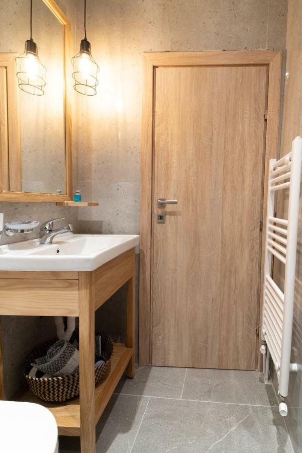 Atlantis "Pleasure By The Sea" Apartment Peraia  Bagian luar foto