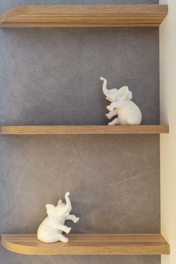 Atlantis "Pleasure By The Sea" Apartment Peraia  Bagian luar foto